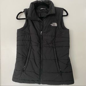 Women’s North Face vest - black